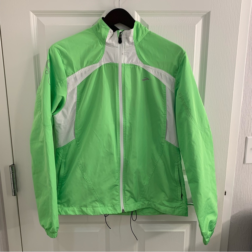 Brooks for Womens. Lime Green Windbreaker. Large.